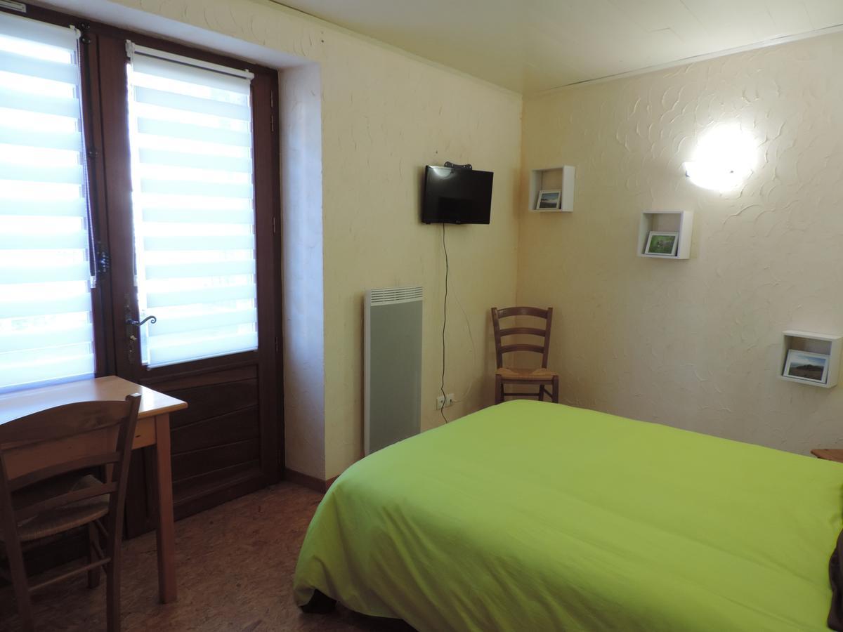 Auberge Du Brabant Chez Titof Roche-en-Regnier Εξωτερικό φωτογραφία